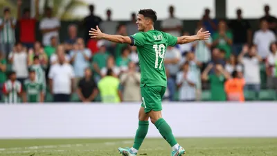 El equipo juvenil del Real Betis Balompié se proclamó campeón del X Torneo Internacional LALIGA FC FUTURES tras remontar...
